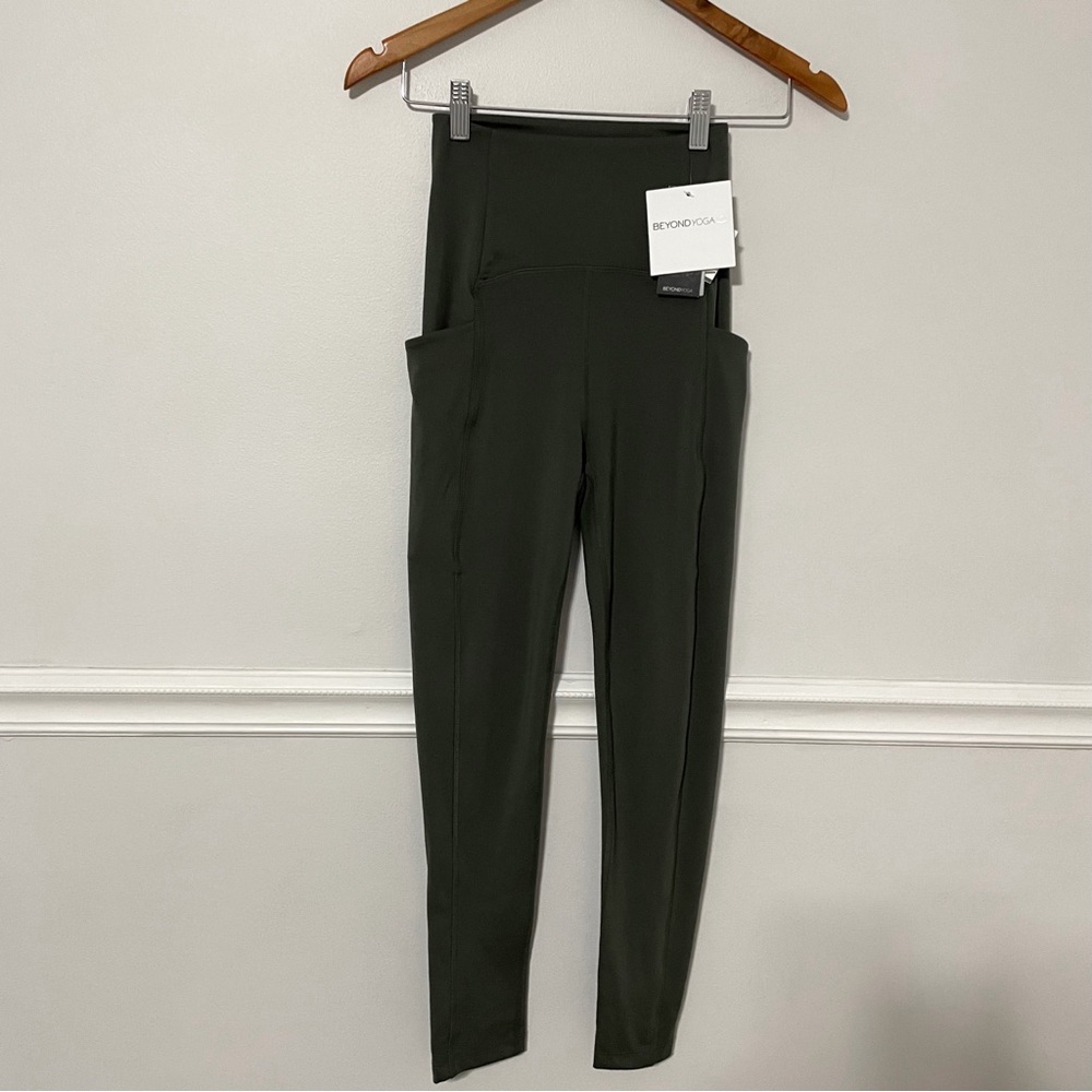 NWT Beyond Yoga • POWERBEYOND strive pocket midiegging 2.0 modern olive 25” sz S - Picture 5 of 11